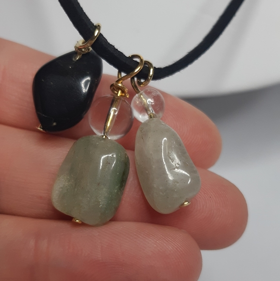 Genuine Onyx, Clear Quartz, Green Agate Wire Wrap Necklace - Picture 4 of 6
